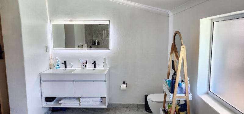 3 Bedroom Property for Sale in Glenhaven Western Cape